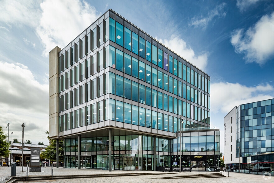 1 Cathedral Sq, Blackburn for lease - Primary Photo - Image 1 of 4