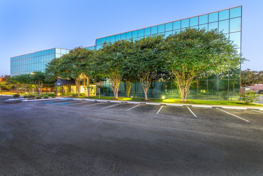 5420 Dashwood Dr, Houston, TX for lease - Building Photo - Image 2 of 15