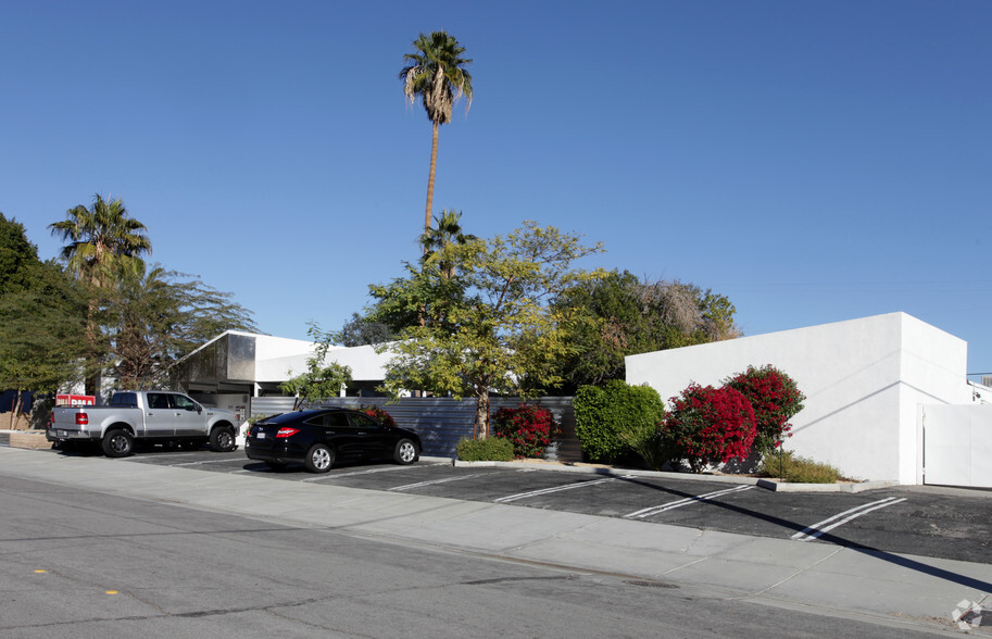 550 S Oleander Rd, Palm Springs, CA for lease - Building Photo - Image 3 of 16