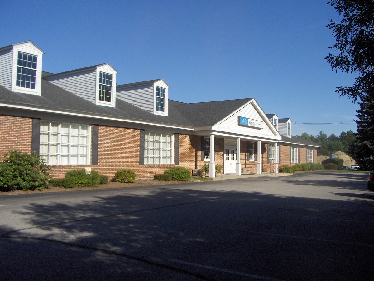 207 Meetinghouse Rd, Bedford, NH 03110