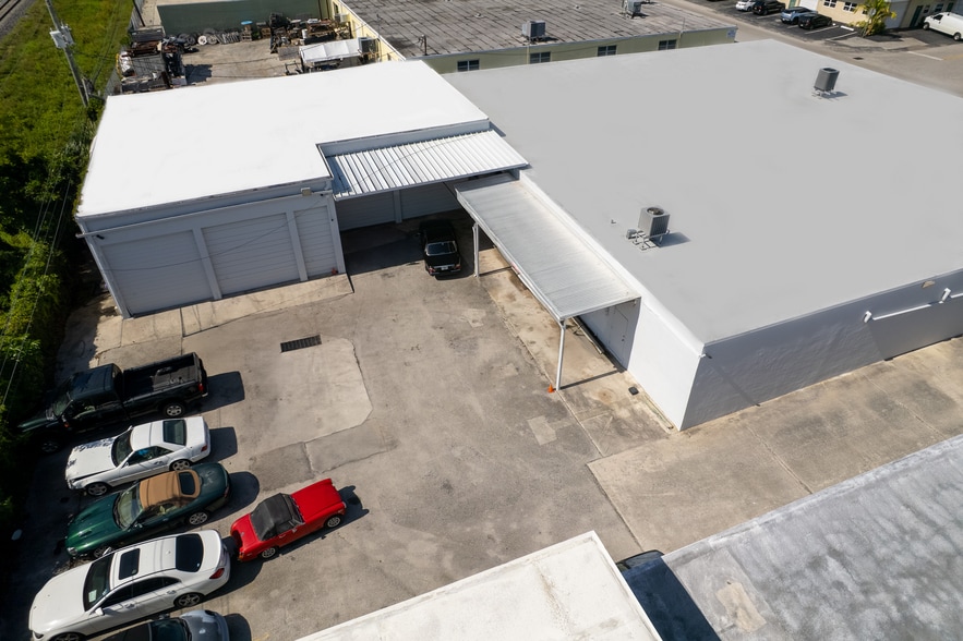 4900 NE 11th Ave, Fort Lauderdale, FL for sale - Building Photo - Image 3 of 13