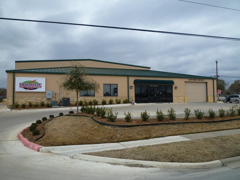 1100 Finfeather Rd, Bryan, TX for sale - Primary Photo - Image 1 of 1