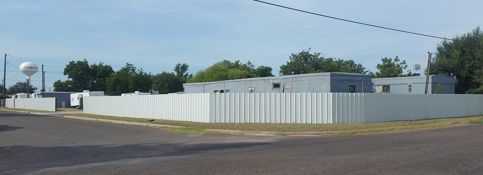 801 NE 1st St, Andrews, TX for sale - Primary Photo - Image 1 of 1