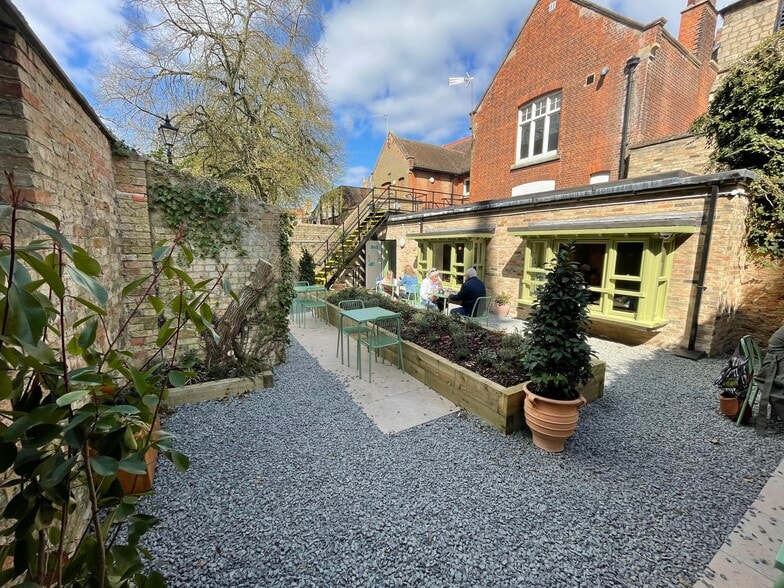 28 High St, Ely for sale - Building Photo - Image 2 of 9