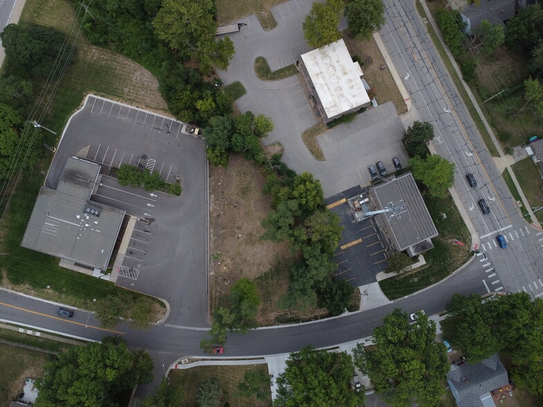 4716 W 60th St, Mission, KS for sale - Building Photo - Image 3 of 12