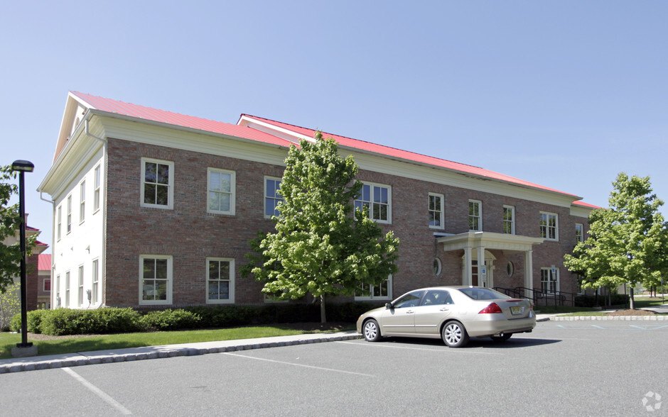 Office in Lebanon, NJ for sale - Primary Photo - Image 1 of 1