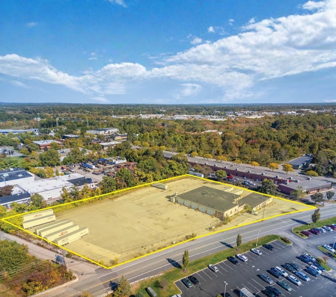 370 Wampanoag Trl, Riverside, RI for lease - Building Photo - Image 2 of 5