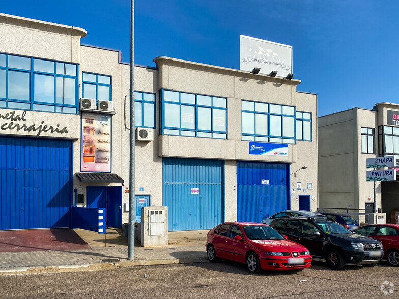 Industrial in Arroyomolinos, Madrid for sale - Primary Photo - Image 1 of 27