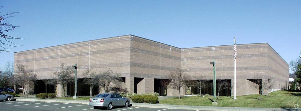 200 Corporate Dr, Blauvelt, NY 10913 | LoopNet