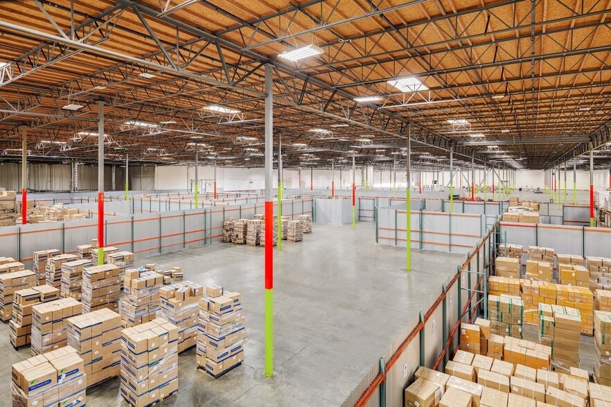 8119 Exchange Dr, Austin, TX for lease - Interior Photo - Image 3 of 5