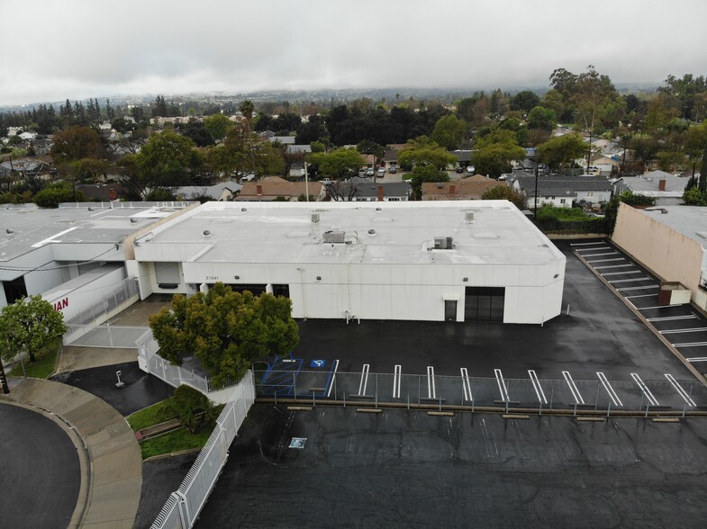 21541 Blythe St, Canoga Park, CA for lease - Building Photo - Image 3 of 15