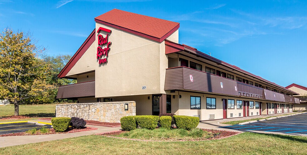 201 E Texas Ave, Columbia, MO for sale - Building Photo - Image 1 of 1