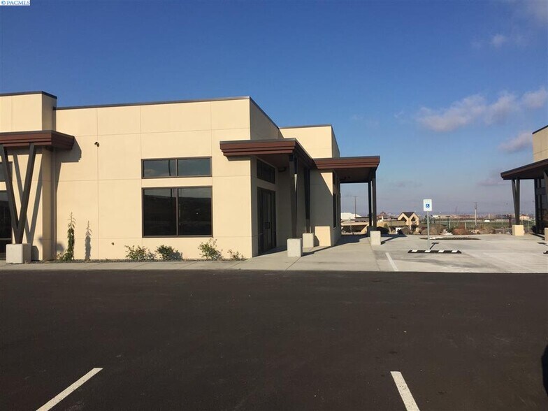 3801 S Zintel Way, Kennewick, WA for sale - Building Photo - Image 1 of 1