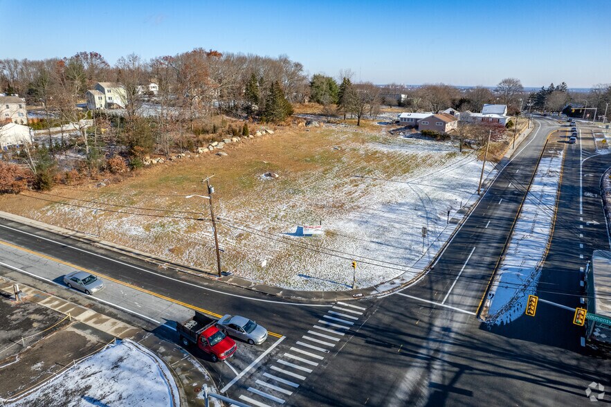 1825 Plainfield Pike, Johnston, RI 02919