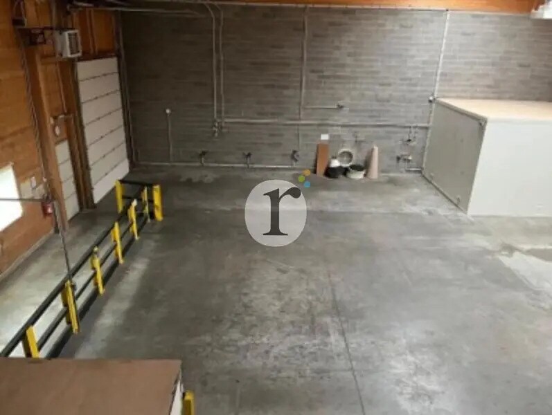 Flex in Wattrelos for sale Building Photo- Image 1 of 5