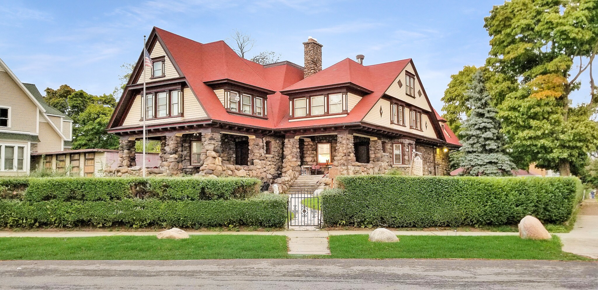 341 Portage Rd, Niagara Falls, NY 14303