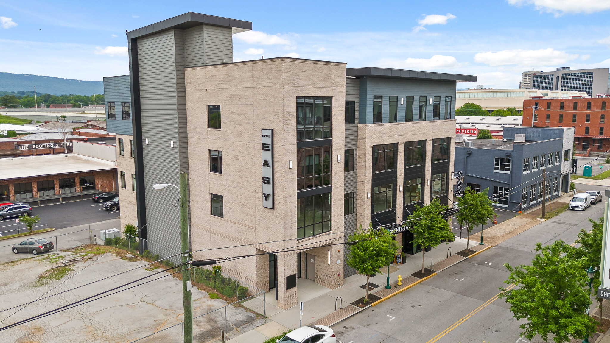 1413 Chestnut St, Chattanooga, TN for lease Building Photo- Image 1 of 10