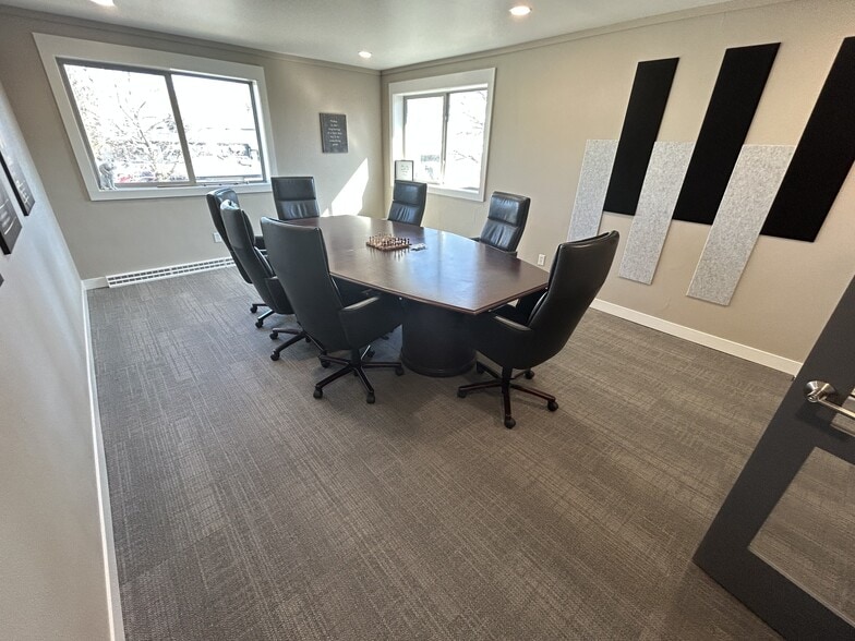 2931 Union St, East Troy, WI for lease - Interior Photo - Image 2 of 5