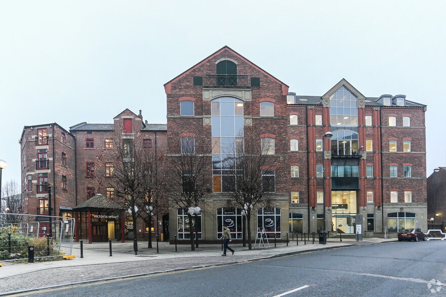 4 The Embankment, Leeds, LS1 4BJ Victoria Wharf