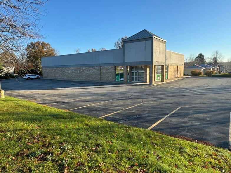 4205 E Market St, Warren, OH for sale - Building Photo - Image 2 of 2