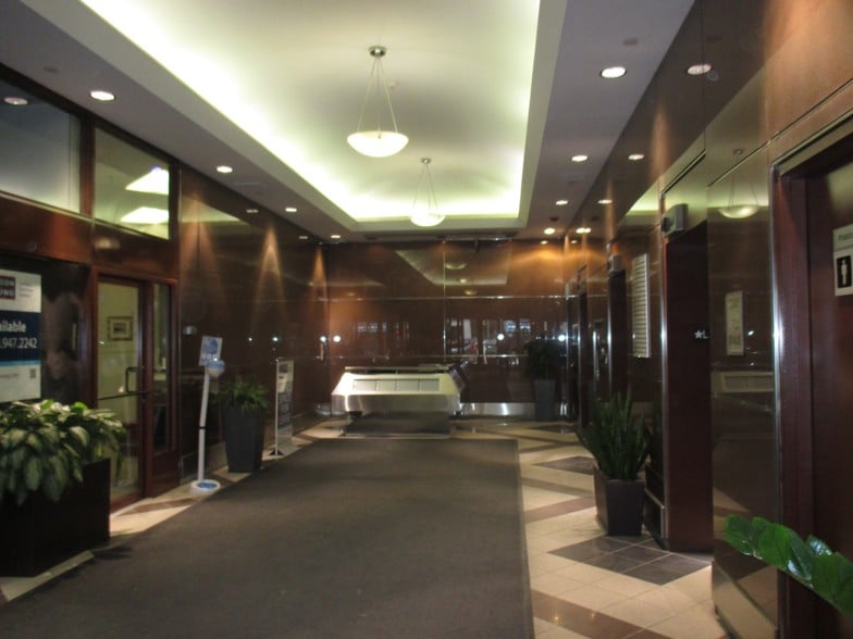 433 Main St, Winnipeg, MB for lease - Building Photo - Image 3 of 7