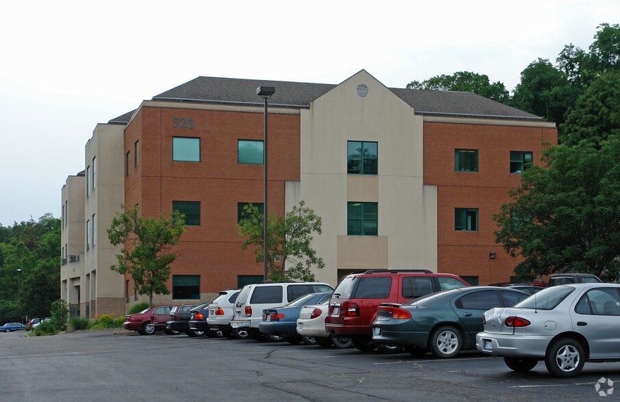 525 Alexandria Pike, Southgate, KY for lease - Building Photo - Image 3 of 9