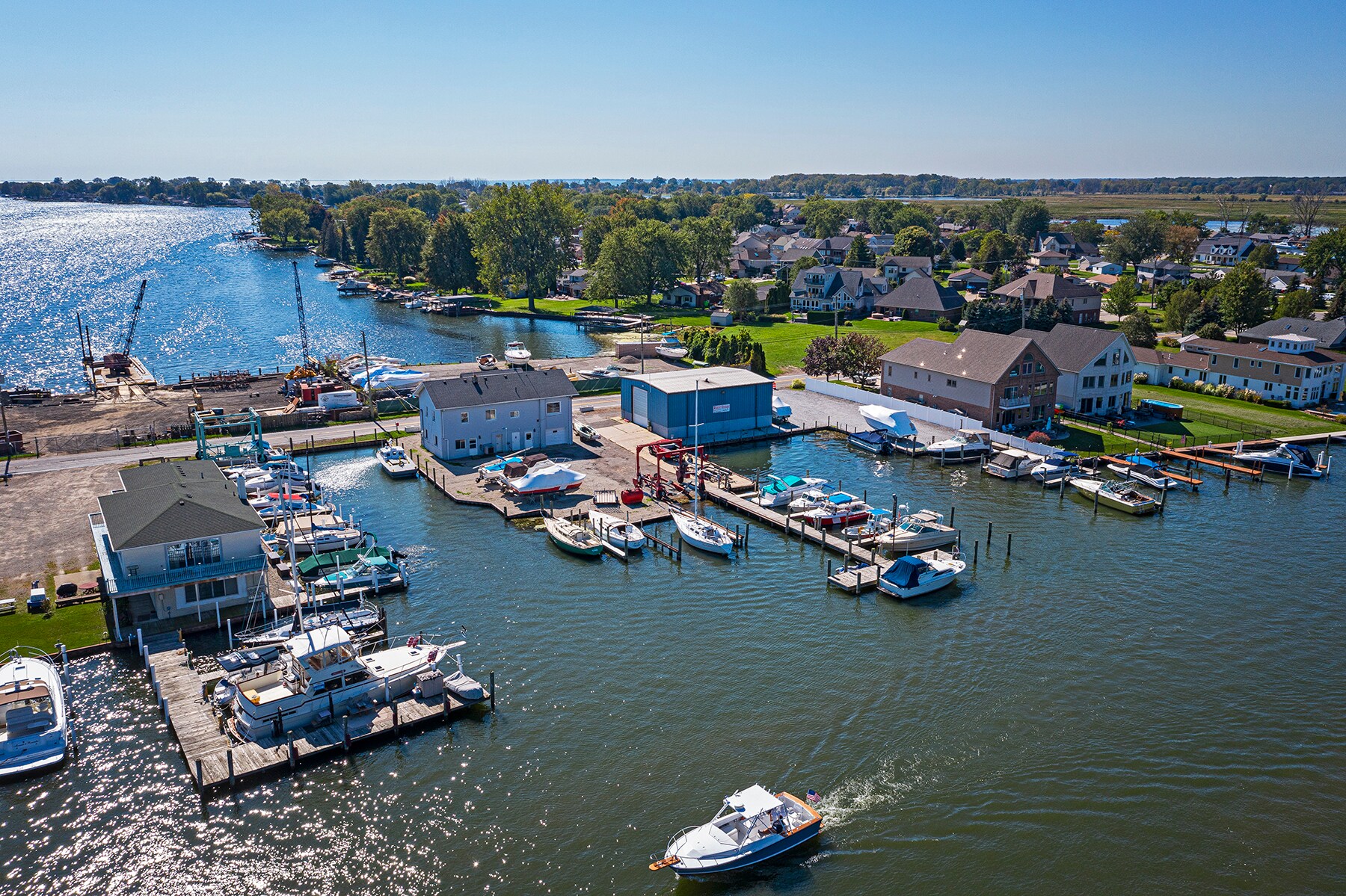 32475 S River Rd, Harrison Township, MI 48045