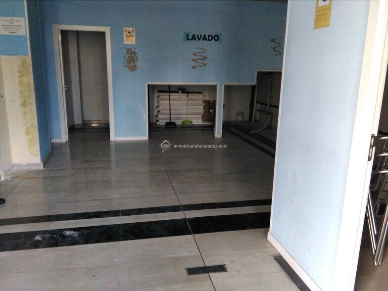 Retail in Cáceres, Cáceres for lease - Building Photo - Image 1 of 8