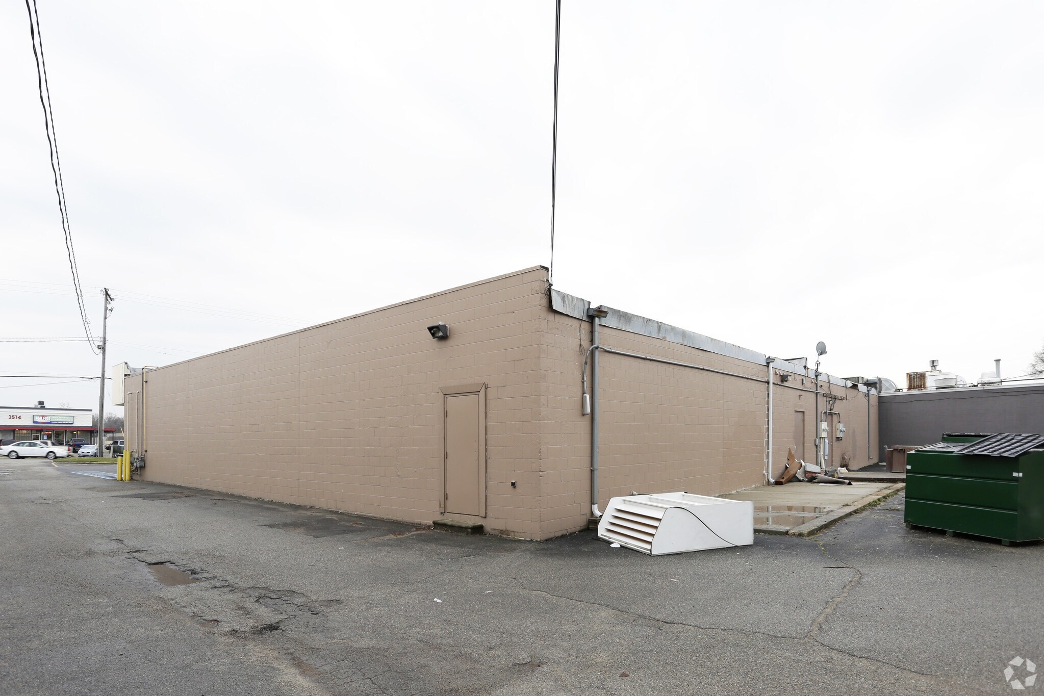 3525 Plainfield Ave NE, Grand Rapids, MI for sale Building Photo- Image 1 of 1