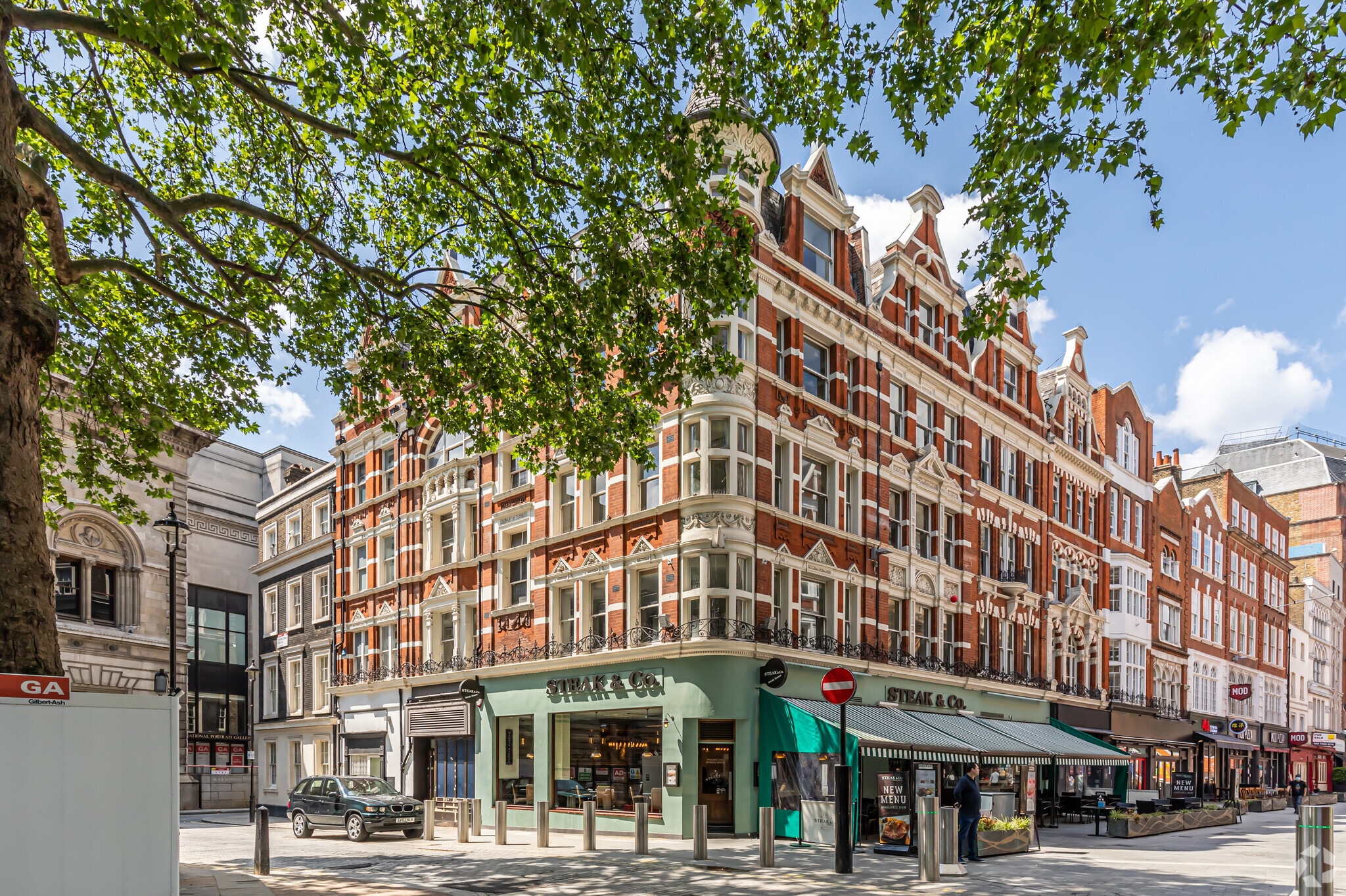 3-5 Charing Cross Rd, London for sale Primary Photo- Image 1 of 1