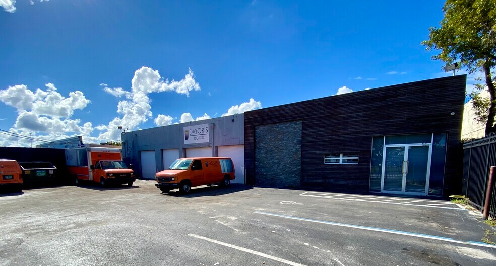 2114-2116 SW 60th Ter, Miramar, FL for sale - Building Photo - Image 1 of 1