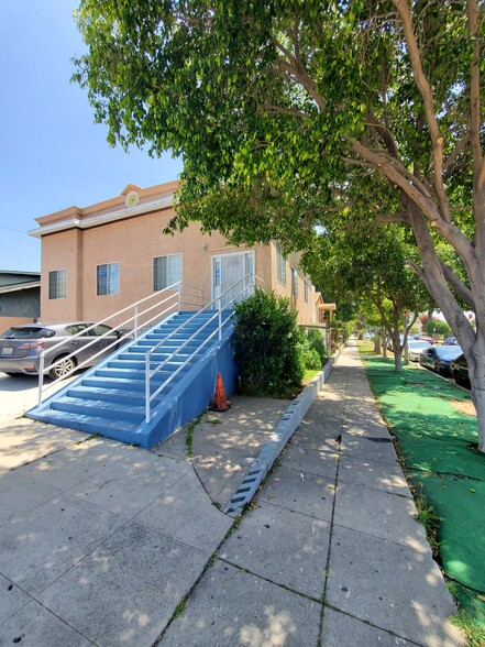 3507 E 7th St, Los Angeles, CA for sale - Primary Photo - Image 1 of 9