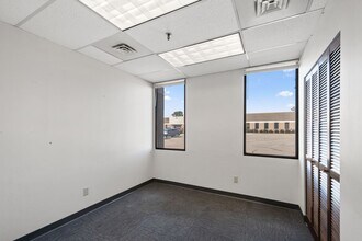 9701-9727 Valley View Rd, Eden Prairie, MN for lease Interior Photo- Image 1 of 6