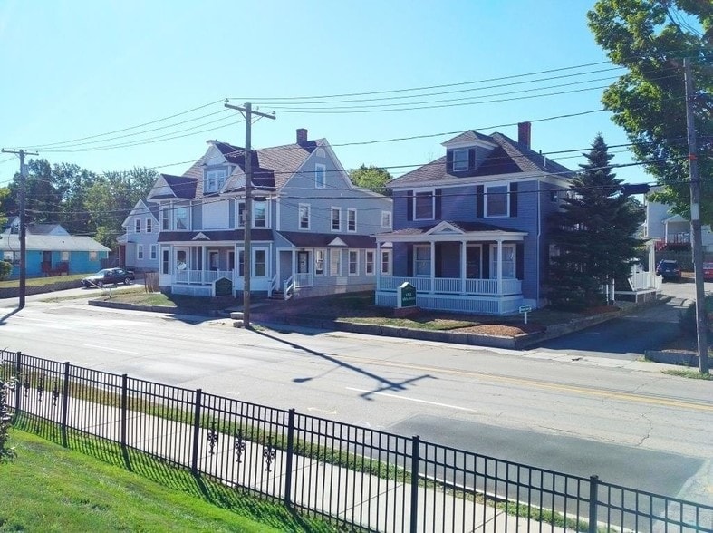 1 Allds St, Nashua, NH 03060