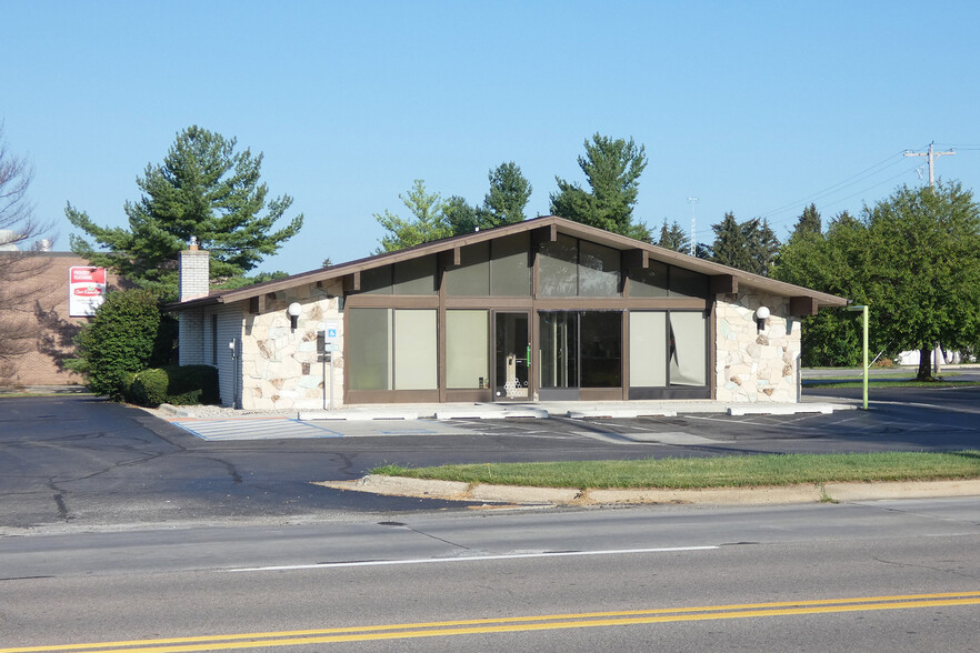 1345 N M 52, Owosso, MI for sale - Building Photo - Image 1 of 1