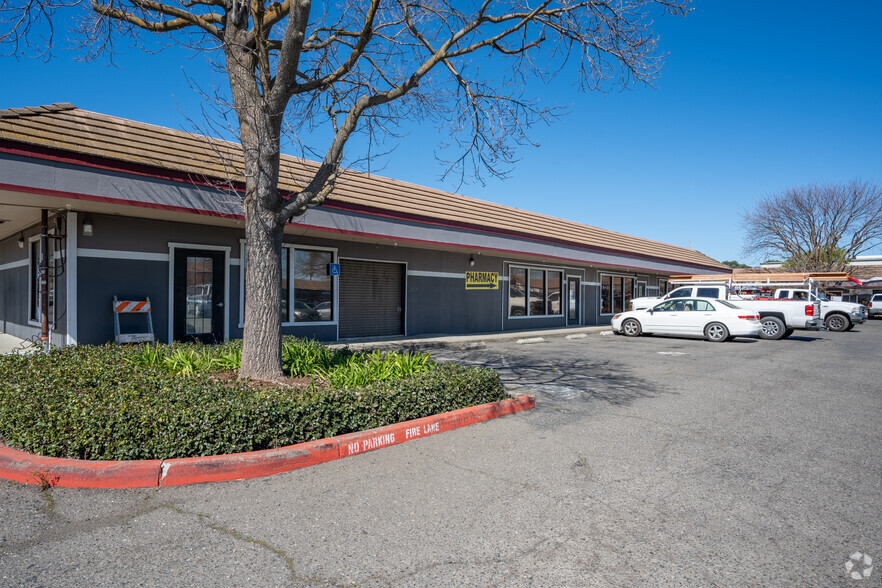 825 East St, Woodland, CA for lease - Building Photo - Image 2 of 7