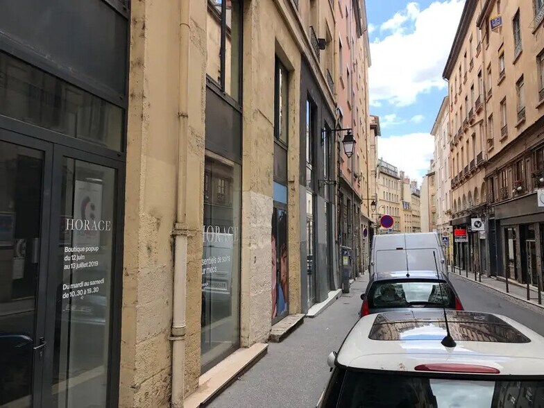 Retail in Lyon for lease - Building Photo - Image 2 of 5