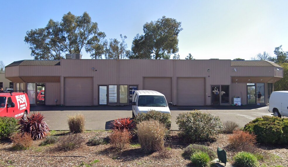 55 Executive Ave, Rohnert Park, CA 94928