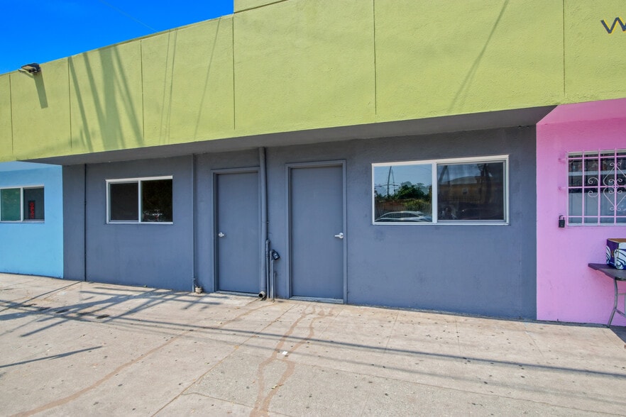 2603 Hauser Blvd, Los Angeles, CA for lease - Building Photo - Image 3 of 9