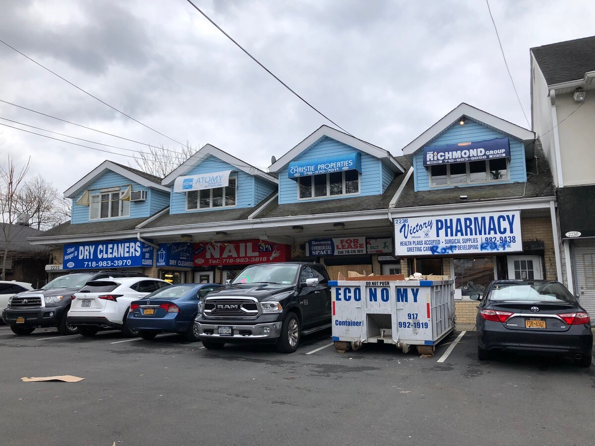 2234 Victory Blvd, Staten Island, NY 10314