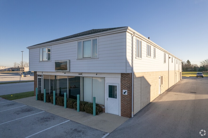 1026-1028 N Main St, Bowling Green, OH for sale - Building Photo - Image 1 of 11