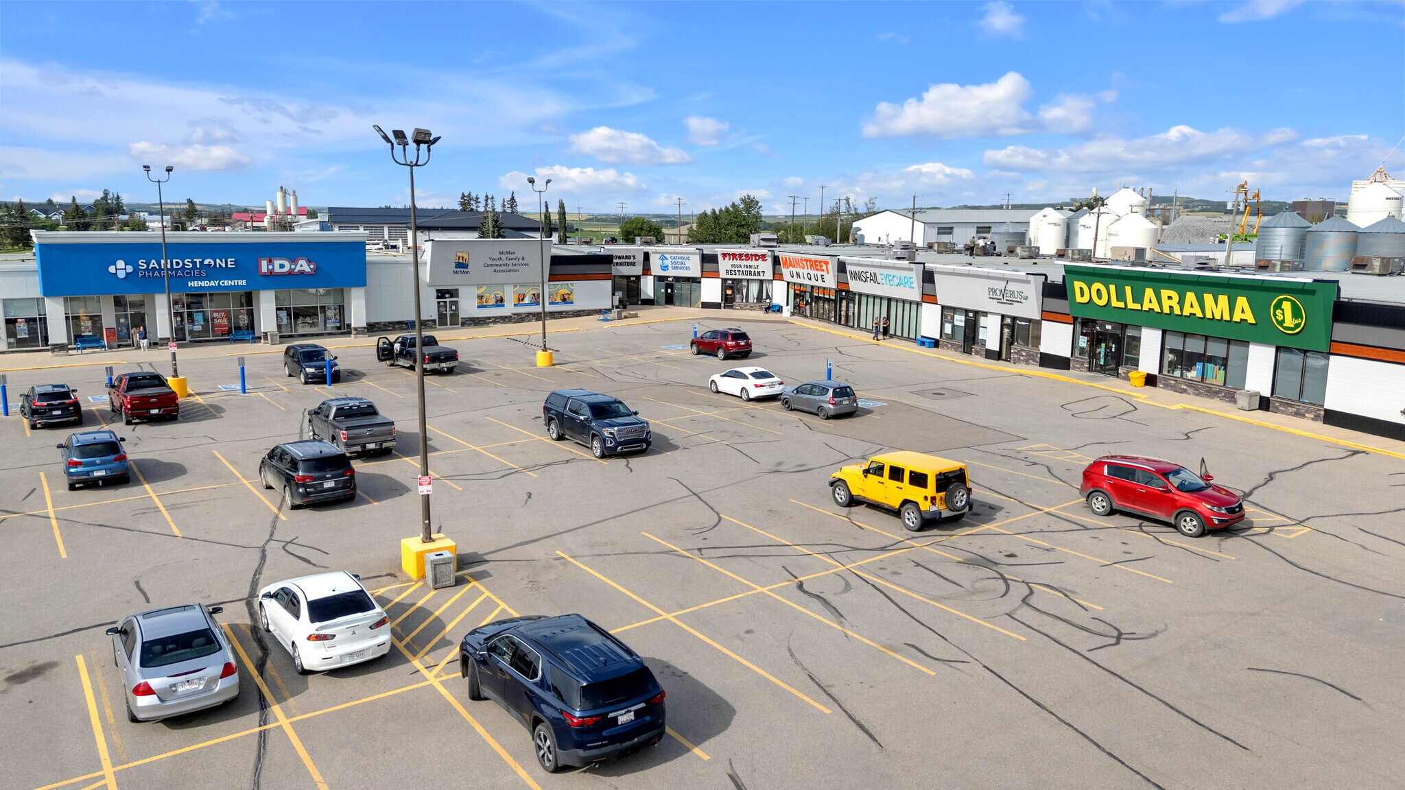 4804 50 St, Innisfail, AB for lease Building Photo- Image 1 of 11