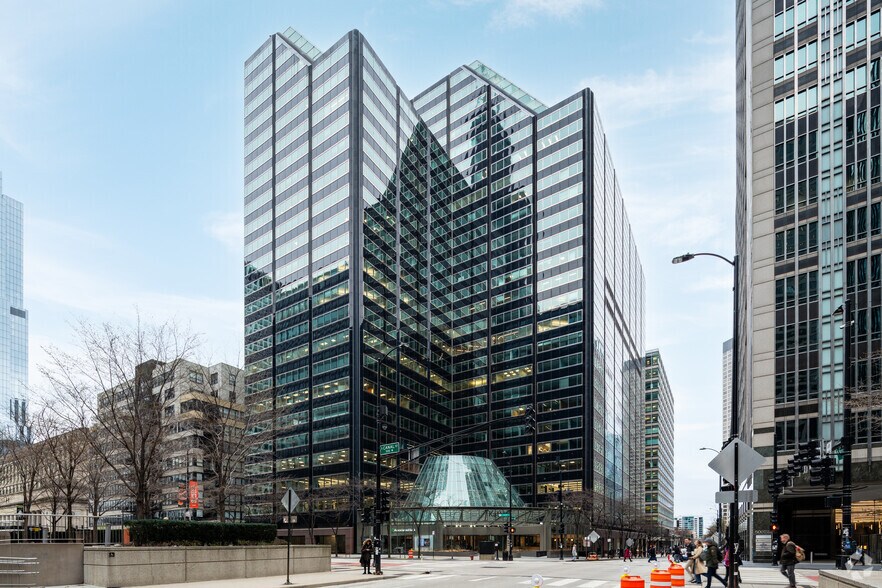 525 W Monroe St, Chicago, IL for sale - Primary Photo - Image 1 of 1
