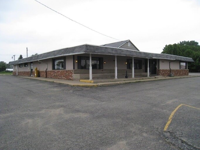 66043 State Road 19, Wakarusa, IN for sale - Primary Photo - Image 1 of 1