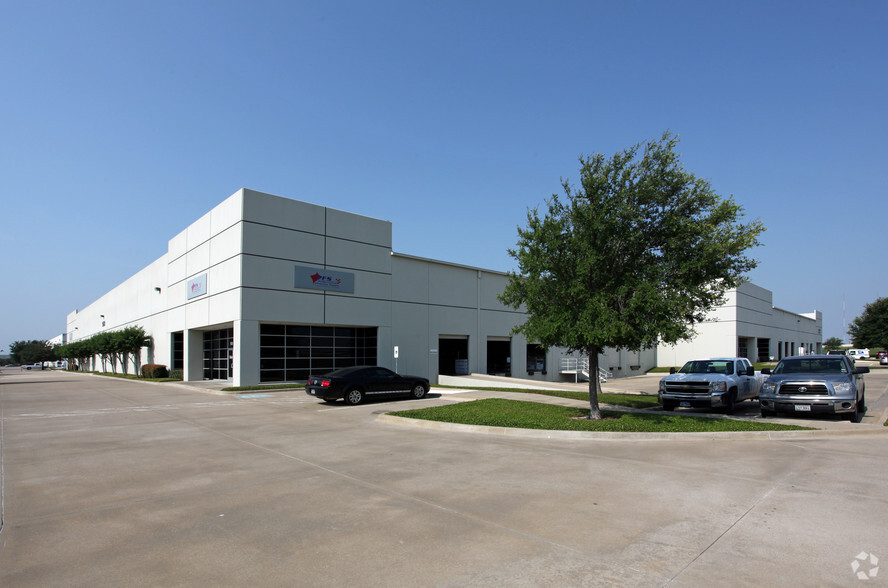 1500 Luna Rd, Carrollton, TX for lease - Building Photo - Image 3 of 5