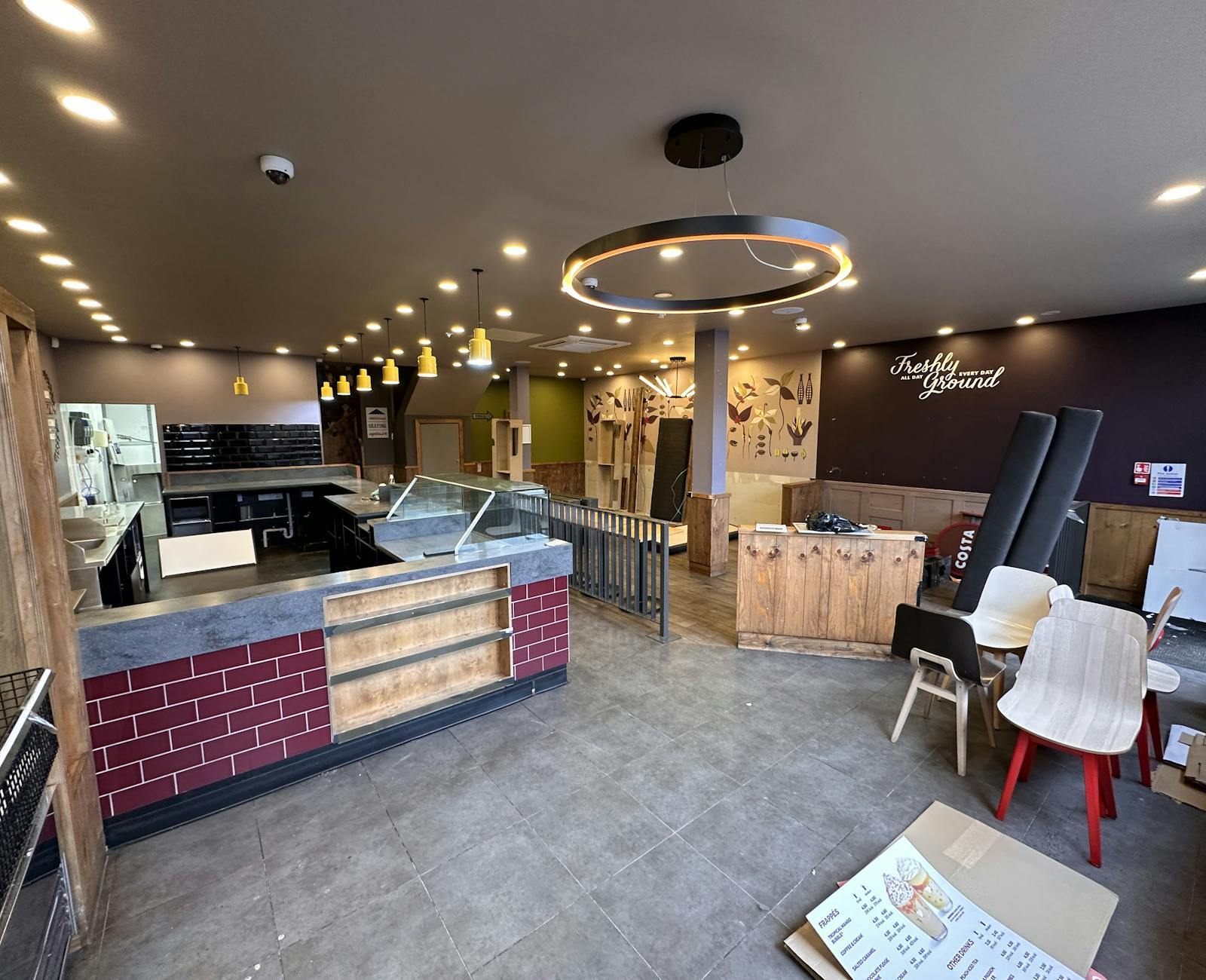 4 Peel St, Barnsley for lease Interior Photo- Image 1 of 2