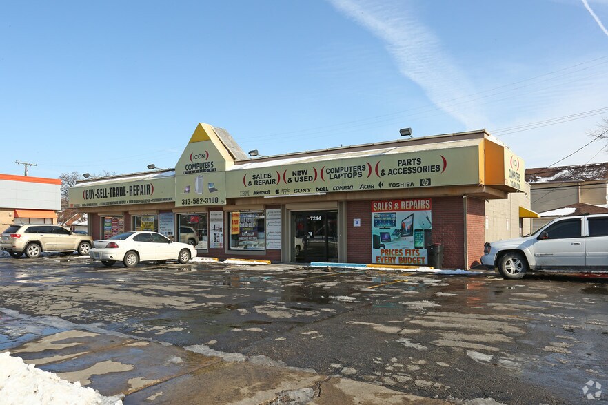 7244 Greenfield Rd, Dearborn, MI 48126