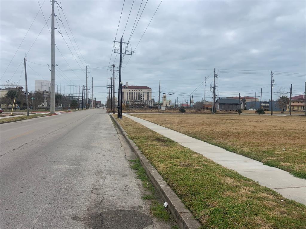 2815 Church Street, Galveston, TX 77550