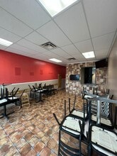 426-428 E Lamar Blvd, Arlington, TX for lease Interior Photo- Image 2 of 18