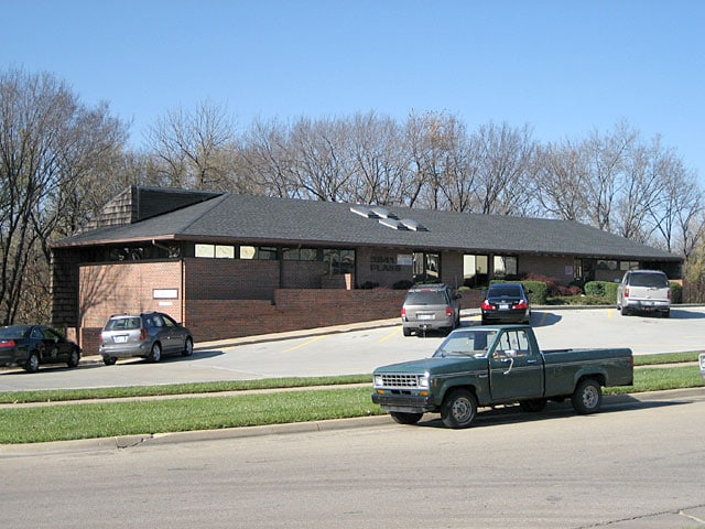 3641 SW Plass Ave, Topeka, KS for lease - Primary Photo - Image 1 of 3